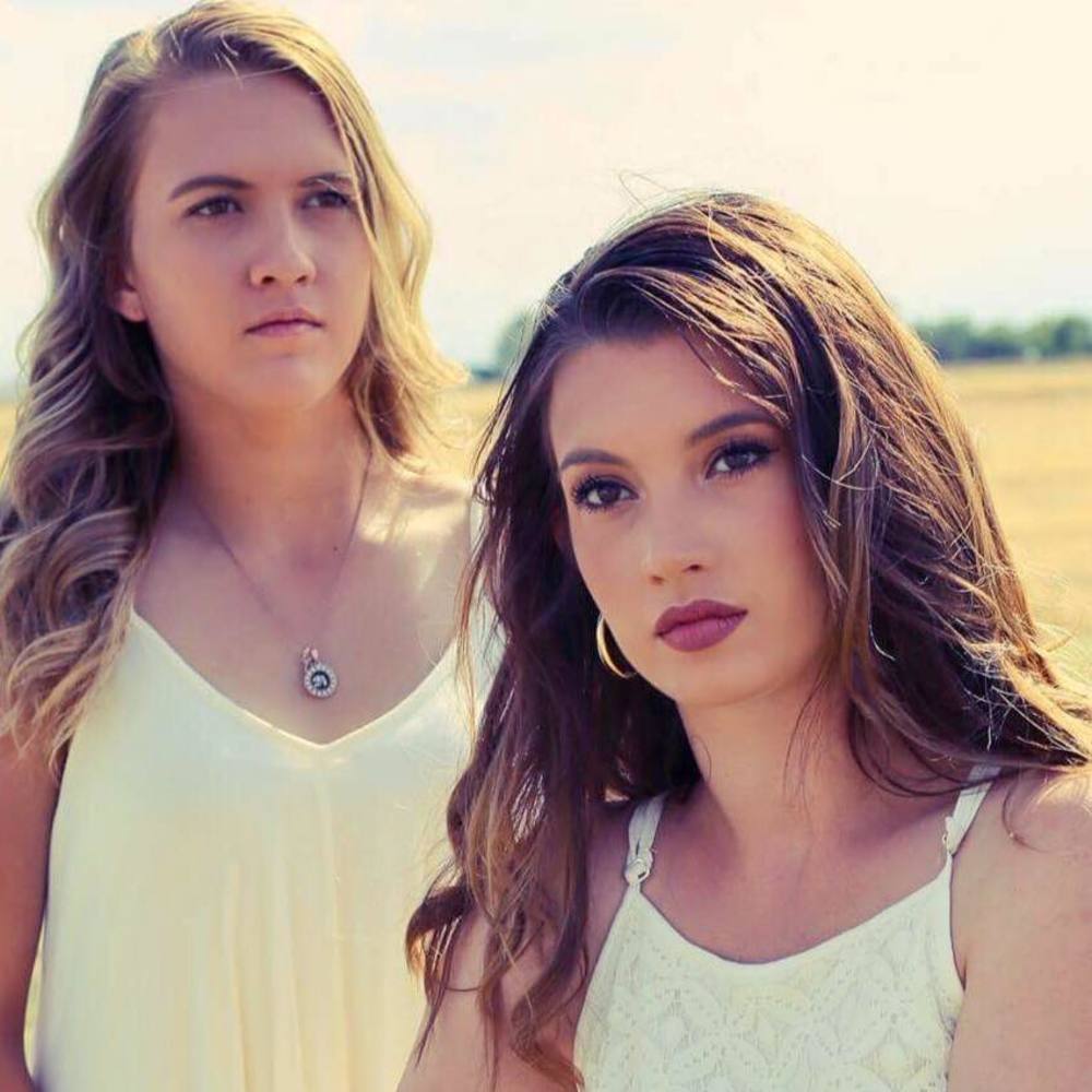 Meet your Posher, Lacey